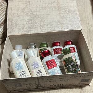 Bath & Body Works Red and Green Moisturizer Set
